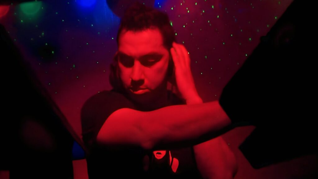 FavianVelasteguiMain-TorontoLatinRadio